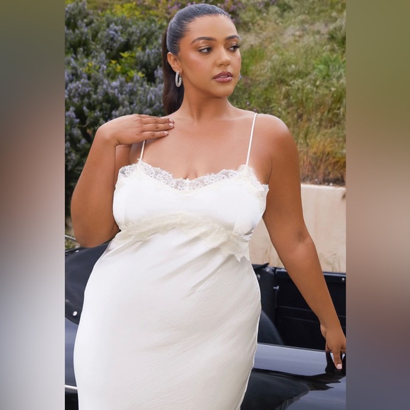 Off white dress - Picture 2 of 4